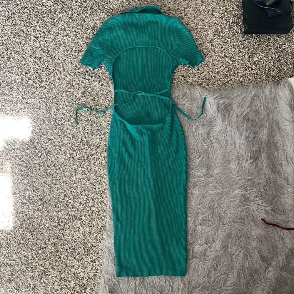 Cider Green Open Back Bodycon Midi Dress - Picture 6 of 10
